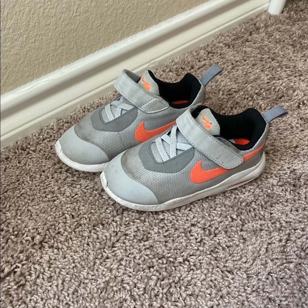 Nike air